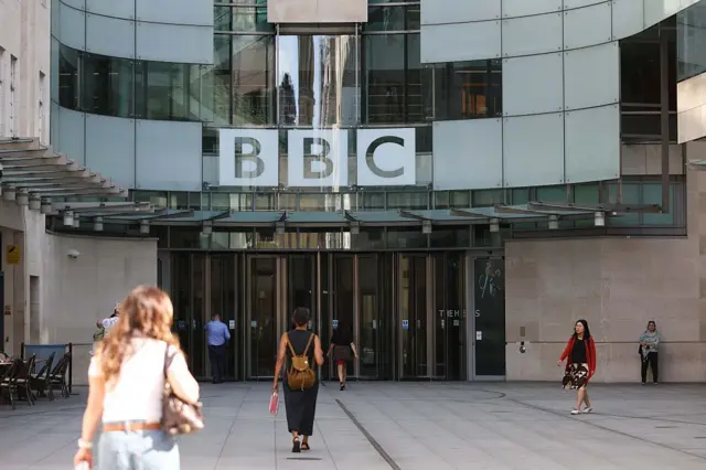 صورة لمقر بي بي سي في لندن، المملكة المتحدة