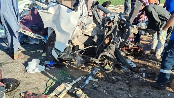 ارتفاع عدد ضحايا حادث طريق إسنا الصحراوي الغربي إلى 8 وفيات و11 مصابًا أثناء توجههم إلى مولد الماري جرجس بالأقصر