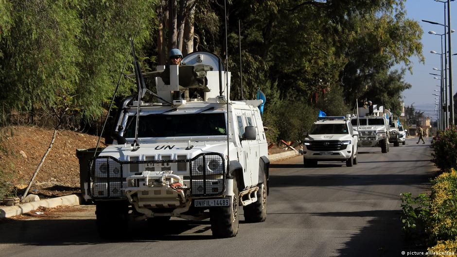 إسرائيل تطلق النار على قوات يونيفيل وعون يستنجد بمجلس الأمن – DW – 2025/11/16