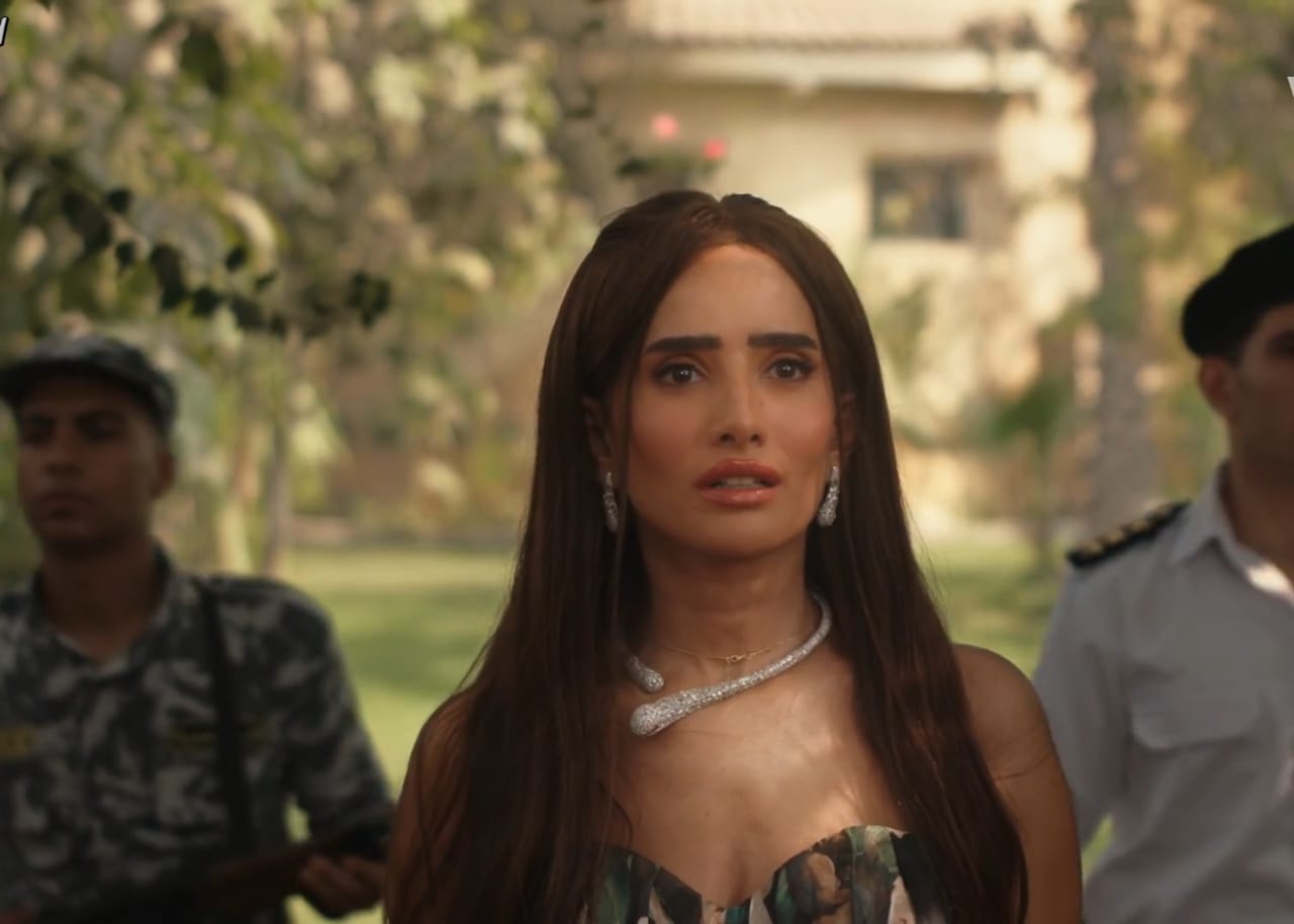 مسلسل ورود وشوكولاته.. زينة تعود بمواجهة أخيرة مع محمد فراج