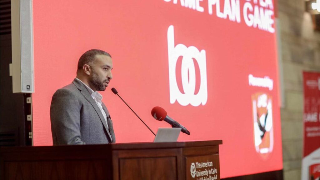 تصريحات مسيئة .. رد ناري من محمد سراج الدين على نائب رئيس البنك الأهلي تصريحات مسيئة .. رد ناري من محمد سراج الدين على نائب رئيس البنك الأهلي