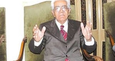 كل ما تريد معرفته عن حسن فتح الباب بذكرى ميلاده.. حياته فى نقاط