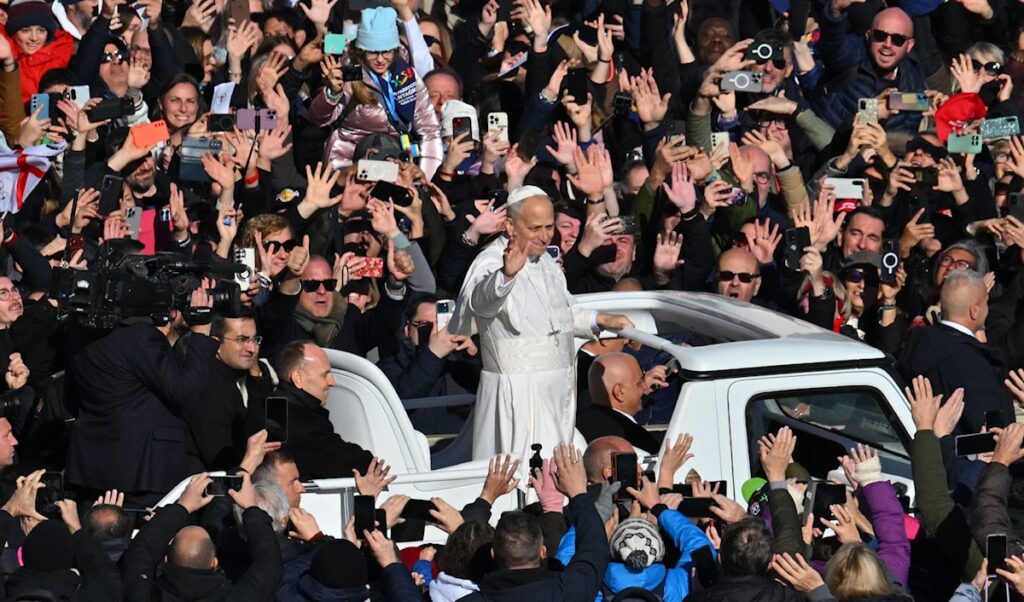 لبنان يستعدّ لاستقبال البابا لاوون… وإجراءات أمنية مشدّدة - جريدة الأخبار