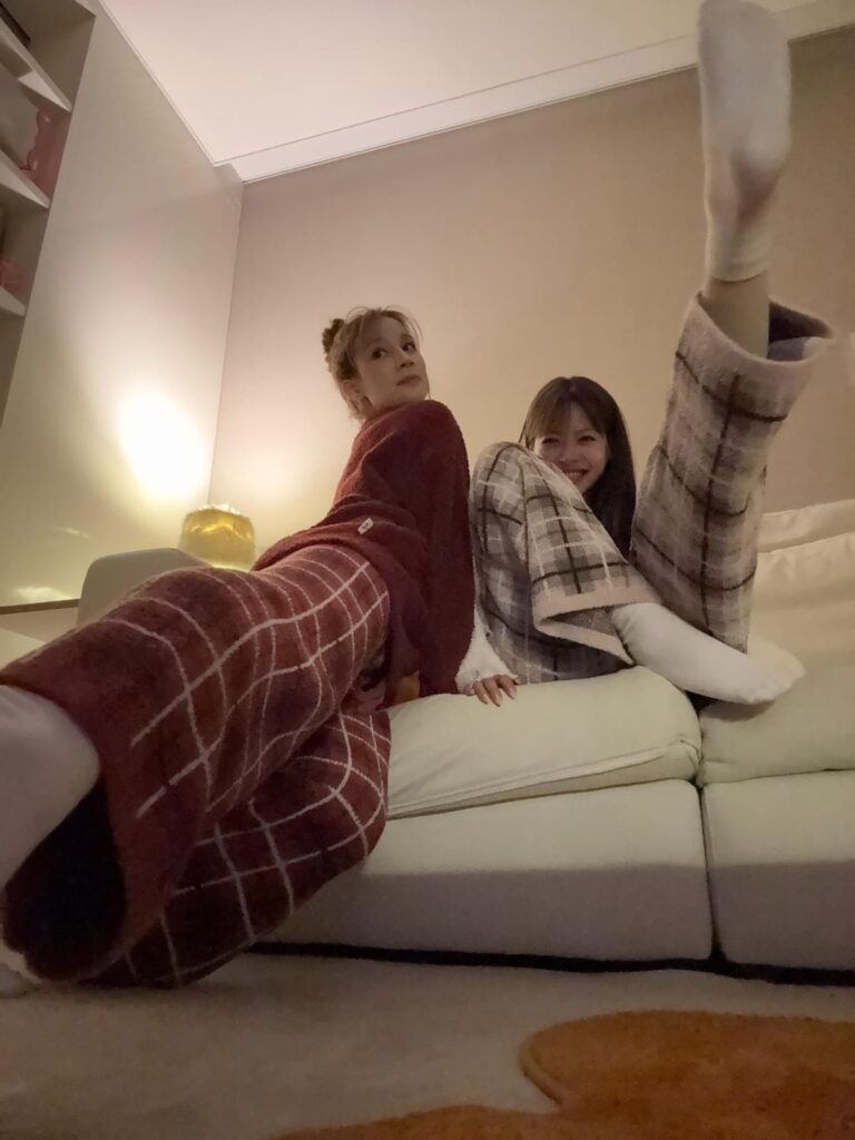 251130 - تحديث انستقرام Kep1er Huening Bahiyyih مع Hong Eunchae