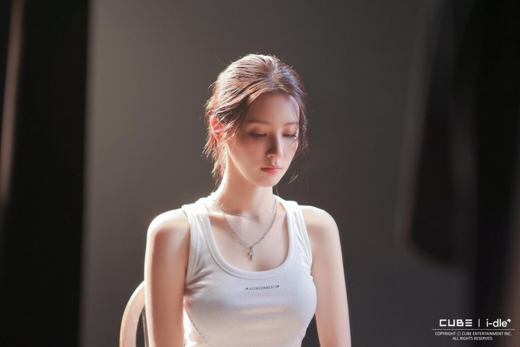 251102 i-dle Behind Photo - مييون من تصوير الفيديو الموسيقي لأغنية Reno (Feat. Colde) خلف الكواليس ♡