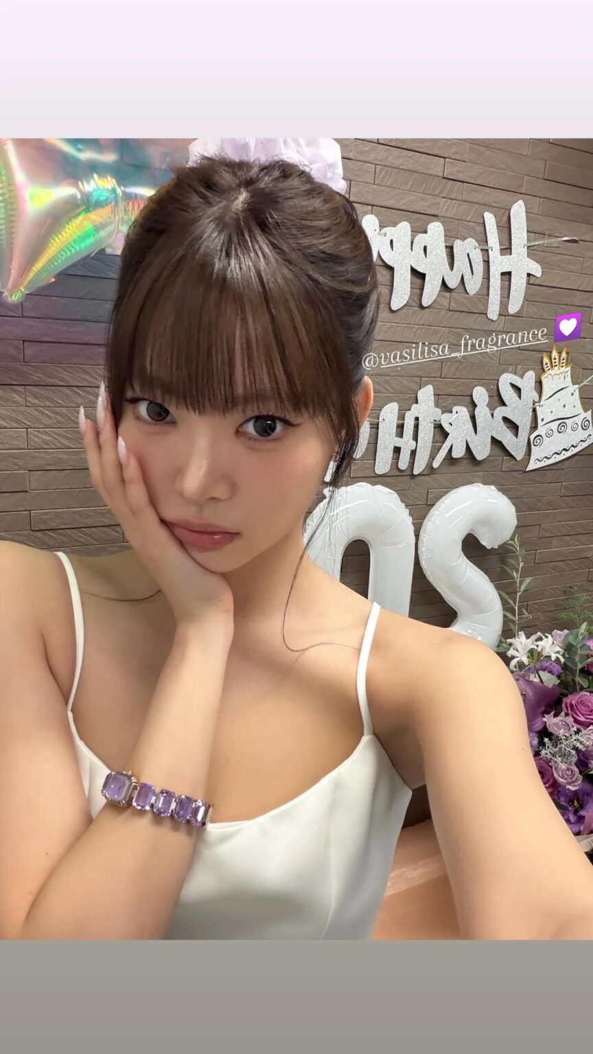 251115 - تحديث قصة هونج اينشاي على الانستقرام