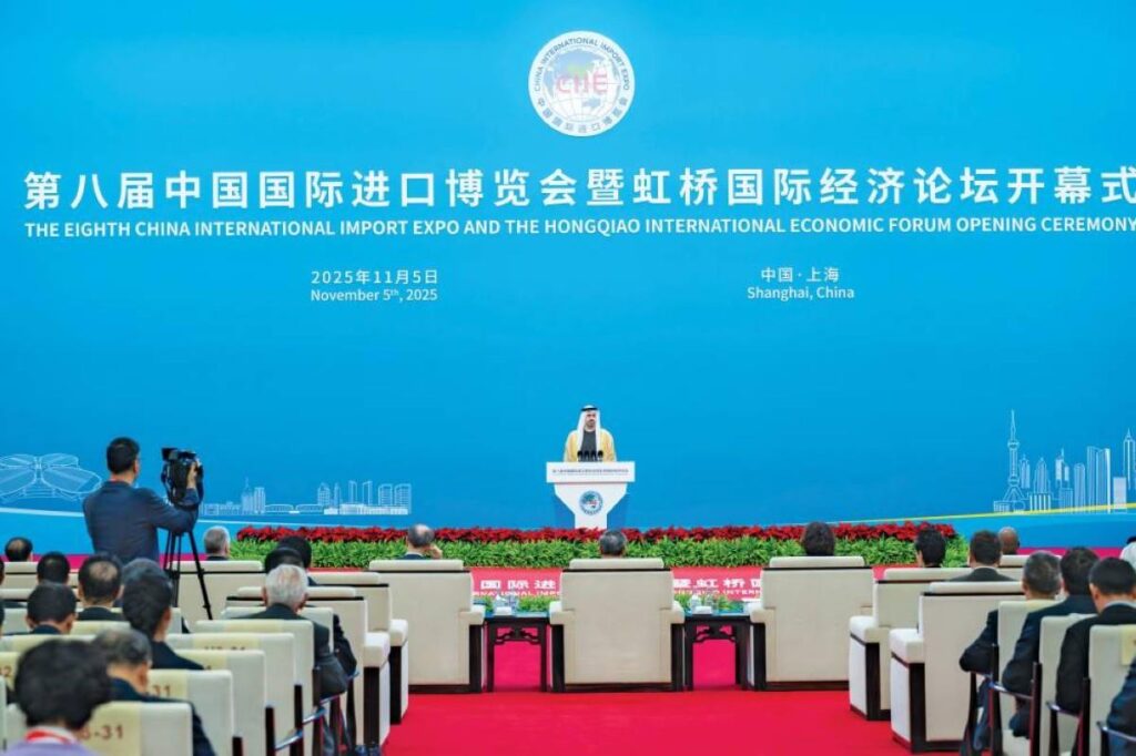 ذياب بن محمد: الإمارات حريصةعلى تعزيز التعاون الاقتصادي مع الصين