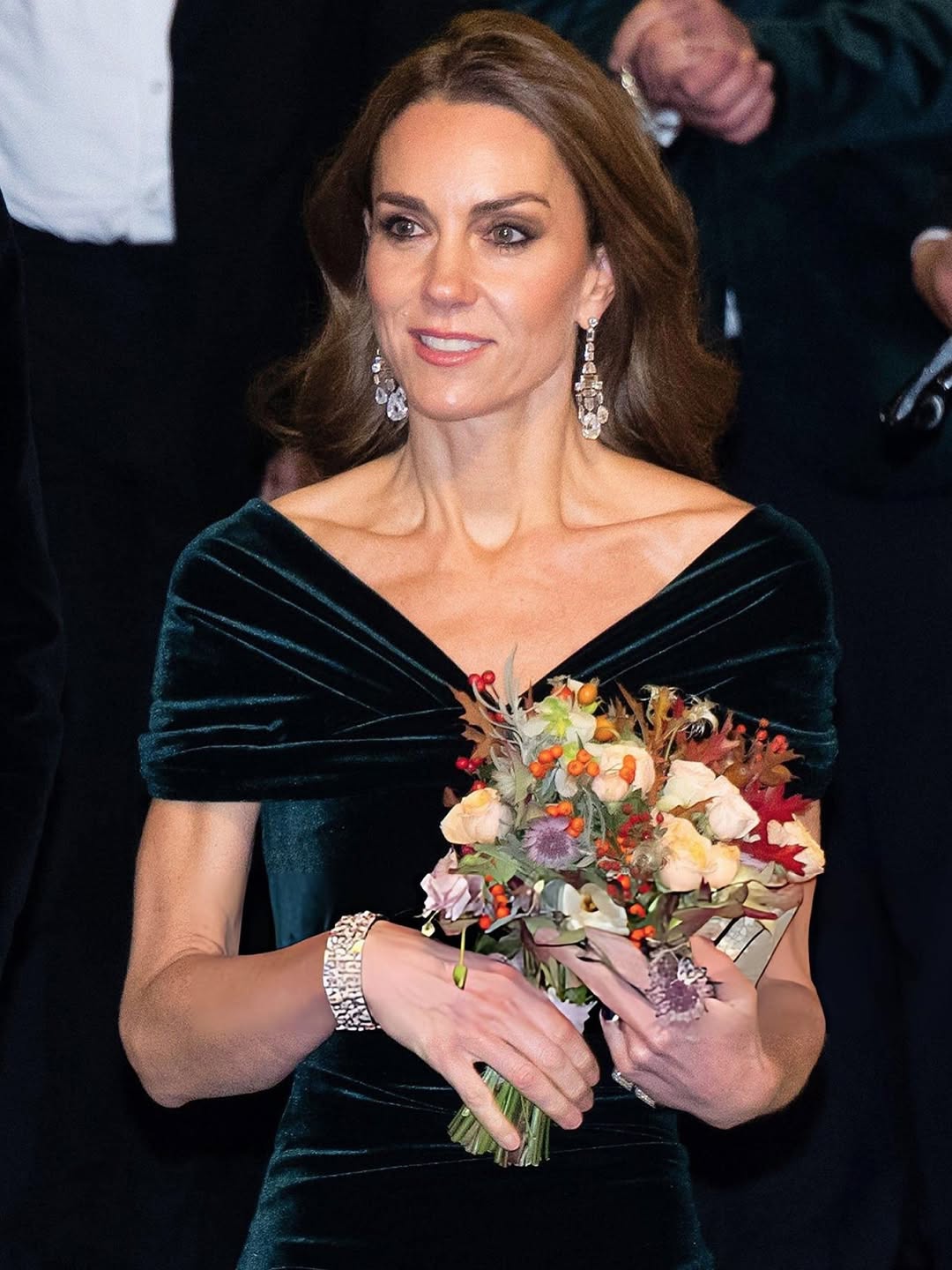 كيت ميدلتون بإطلالة ملكية راقية على السجادة الحمراء (انستغرام)