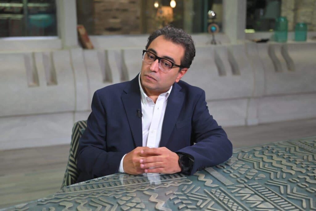 سامح سند يقلق جمهوره بعد إصابته بتسمم غذائي سامح سند يقلق جمهوره بعد إصابته بتسمم غذائي