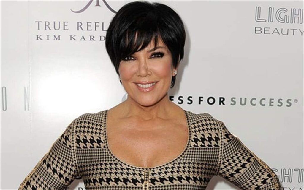 الشرطة تتدخل في حفل كريس جينر الصاخب بسبب شكاوى الجيران الشرطة تتدخل في حفل كريس جينر الصاخب بسبب شكاوى الجيران