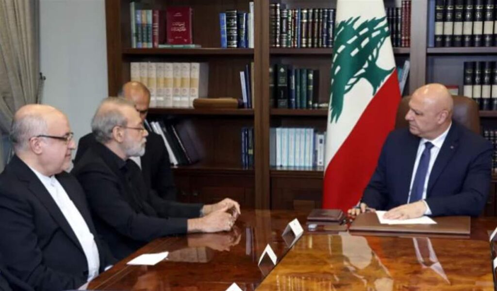 الرئيس عون لـ لاريجاني: شيعة لبنان مسؤوليتي أنا.. لا أنتم! (أساس ميديا) الرئيس عون لـ لاريجاني: شيعة لبنان مسؤوليتي أنا.. لا أنتم! (أساس ميديا)