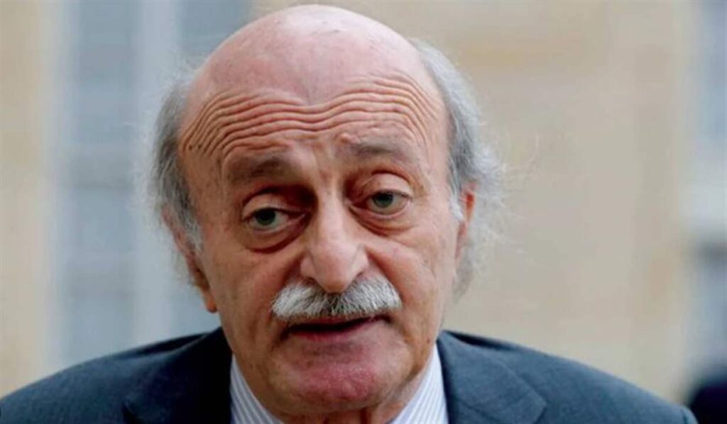 جنبلاط يُعلّق على كلام مستشار خامنئي.. وتحية للسيد السيستاني!