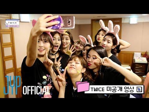 251105 تحديث يوتيوب - [📂Secret Cut] 04_Happiness MAX.mp4 ⏵ أول لقاء للمعجبين يبدأ بمجرد أن يبدأ