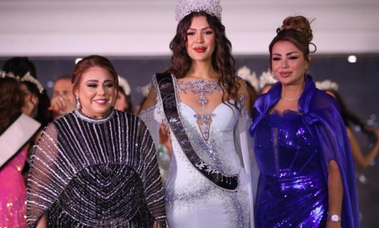 لحظة تتويج المغربية يسرى أبو حمدة ملكة جمال العرب 2025