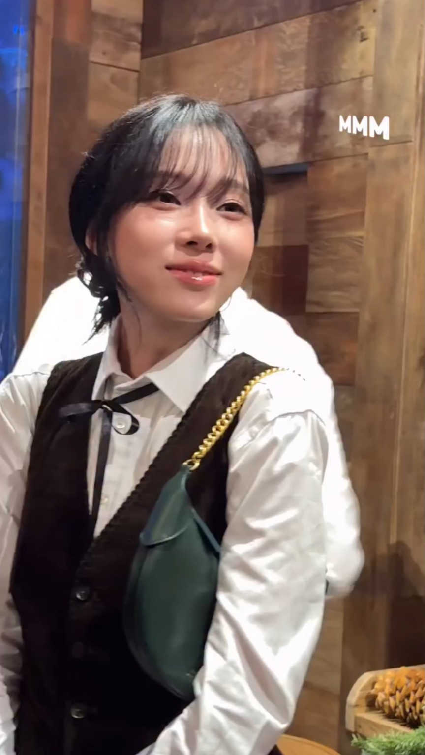 251101 - تحديث انستقرام MMM MAG مع Winter و f(x) كريستال