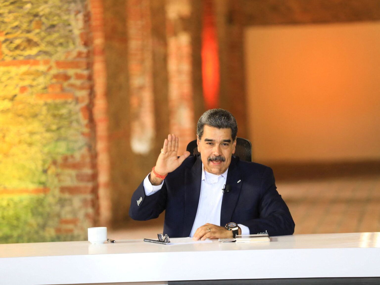 مادورو يتهم واشنطن باستهداف فنزويلا طمعا في نفطها وغازها | اقتصاد