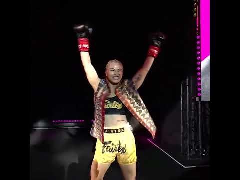 251116 Fighter Stamp Fairtex يرقص على JUMP أثناء الخروج في ONE 173