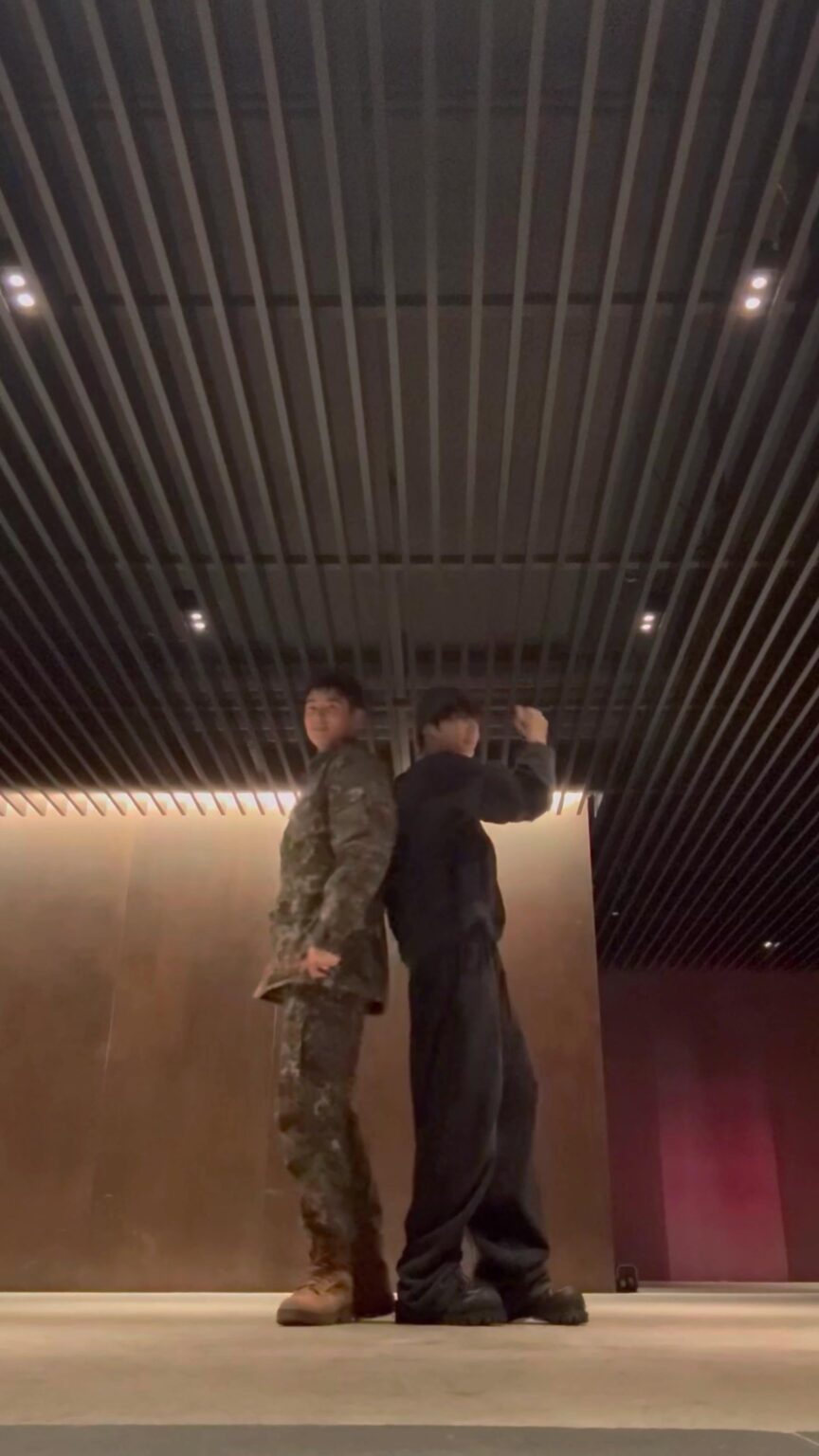 تشا أونوو (أسترو) مع جونغكوك (BTS) - واعظ السبت (تحدي الرقص) (251122)