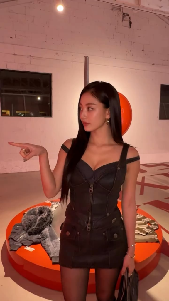 251127 تحديث الانستقرام dailyfashion_news - جيهيو في حدث Miss Sixty x KNWLS