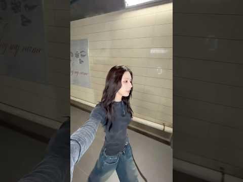 251106 𝗬𝗼𝘂 𝘀𝗮𝘆 𝗺𝘆 𝗻𝗮𝗺𝗲 تمامًا مثل ذلك اليوم