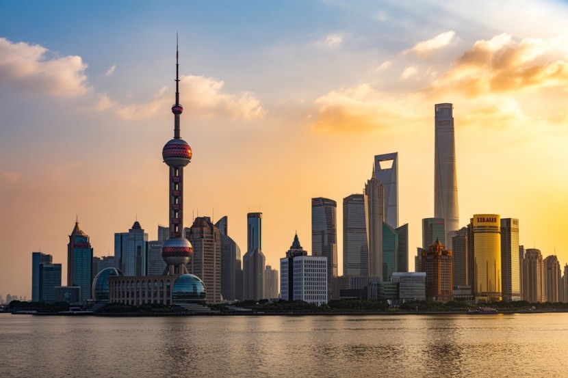 اكتشف الفن السريالي لـ Paal Anand في Arte Laguna Prize Shanghai: زيارة لا بد منها للسياح المحبين للفن