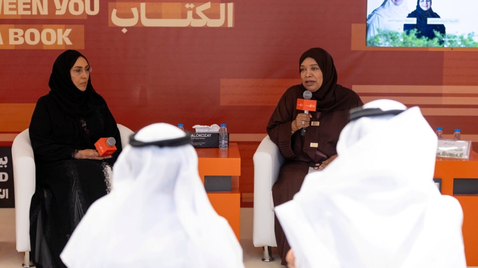 سميرة أحمد تستعيد أمام جمهور معرض الشارقة للكتاب بدايات الريادة