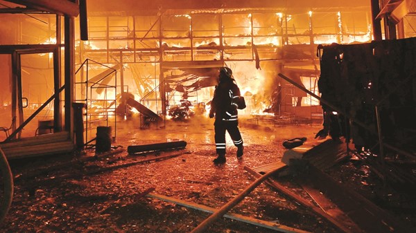 هجوم بطائرات مسيرة يستهدف خاركيف بشرق أوكرانيا