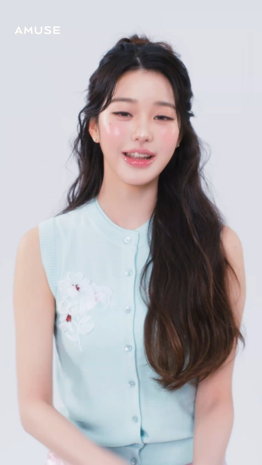 251125 - تحديث Amuse China على الويبو مع Wonyoung