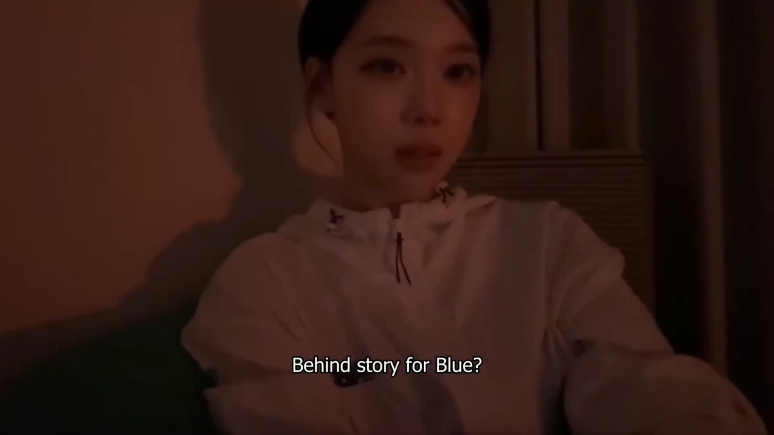 250904 وينتر تتحدث عن أغنيتها المنفردة الجديدة BLUE