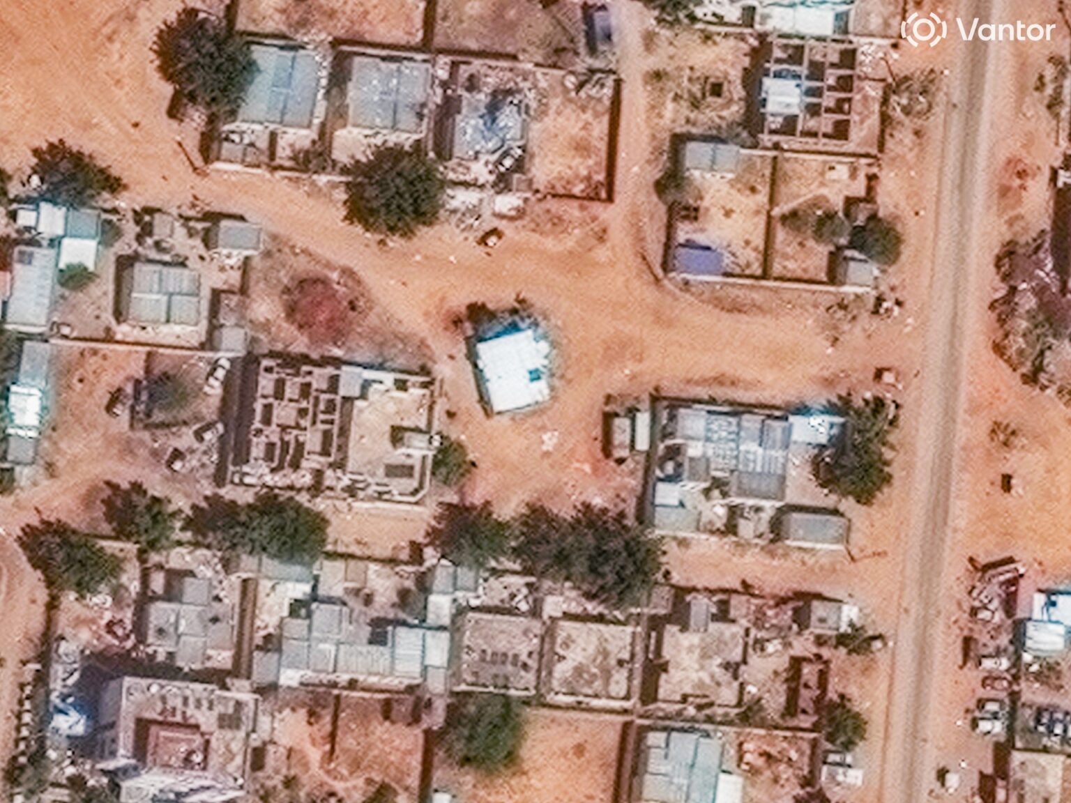 صور أقمار اصطناعية توثق عمليات دفن جماعي في الفاشر | أخبار