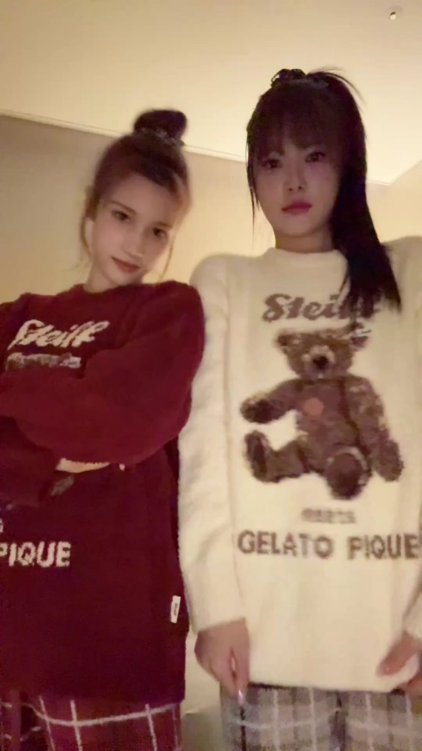 251124 تحديث LE SSERAFIM على TikTok مع Hong Eunchae - تناول الطعام مع Kep1er Huening Bahiyyih 🍝💜 (تحدي السباغيتي)