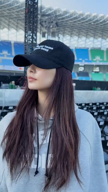 251123 تحديث يوتيوب توايس - اليوم الثاني: كل شيء جاهز للانطلاق! 💙