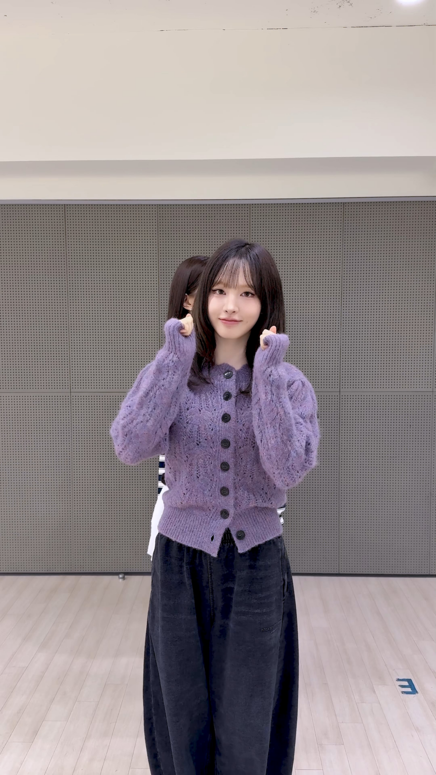 251110 تحديث TikTok الرسمي لـ IVE - DIVE، لقد وصلنا إلى هذا الحد بالطاقة (ง'̀-́) ง