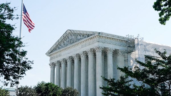 ترقب لقرار المحكمة العليا الأميركية بشأن الرسوم الجمركية