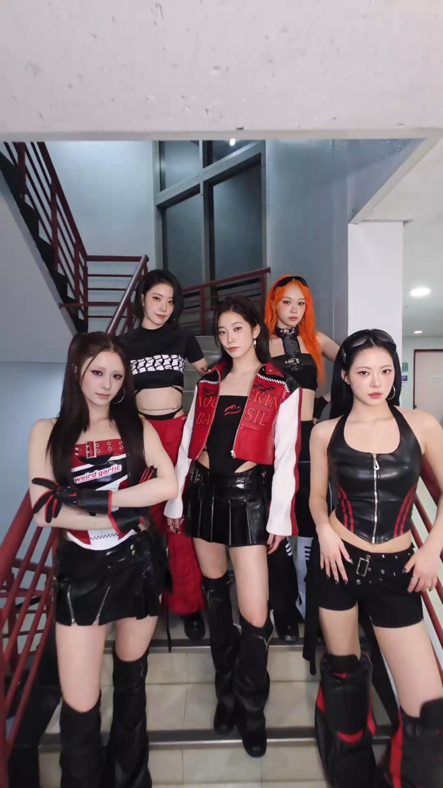 251106 تحديث LE SSERAFIM على التيك توك - 𝐭𝐫𝐲 𝐢𝐭 𝐨𝐮𝐭 🫴