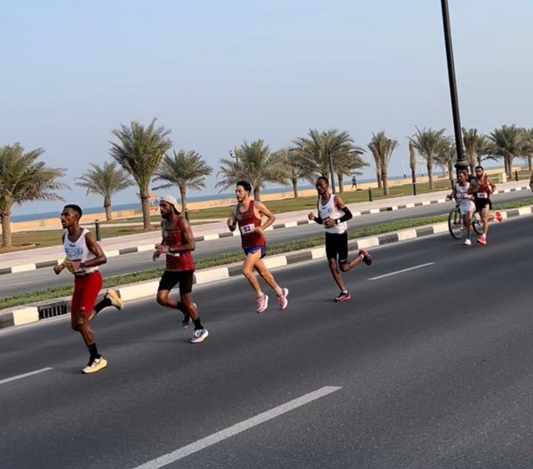 372 لاعباً ولاعبة في كأس نائب رئيس الدولة للجري