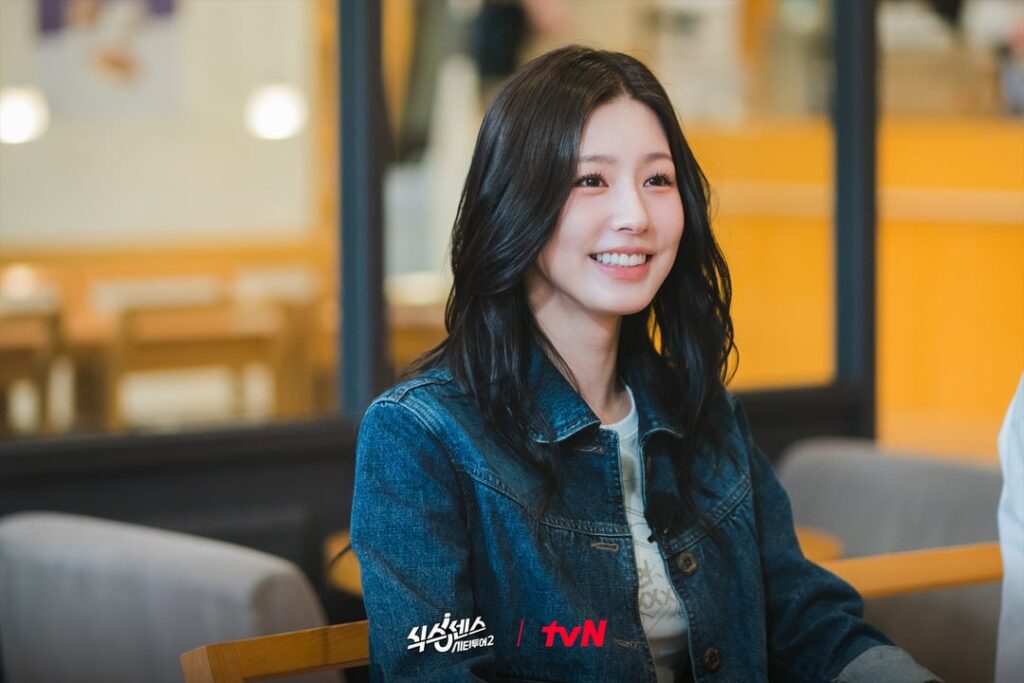 لقطات ثابتة لميون من برنامج "Sixth Sense: City Tour 2" على قناة tvN