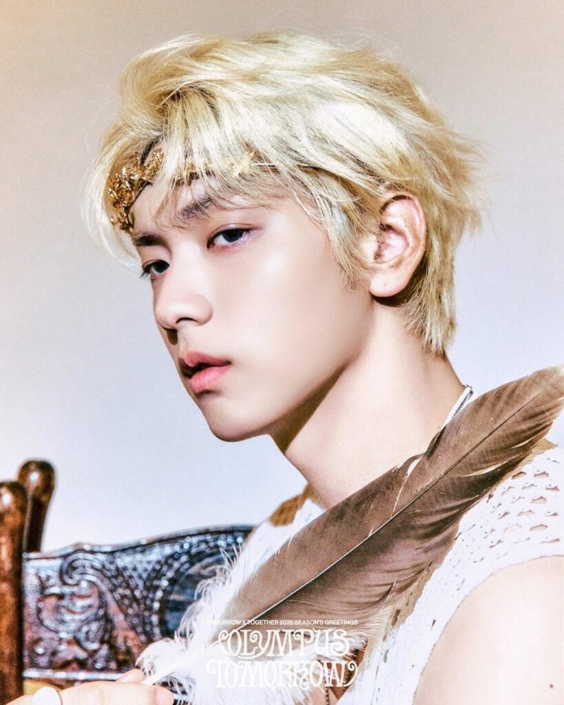 TXT (TORMORROW X TOGETHER) - تحيات موسم 2026 "OLYMPUS TOMORROW" (قصات مسبقة - فردية)