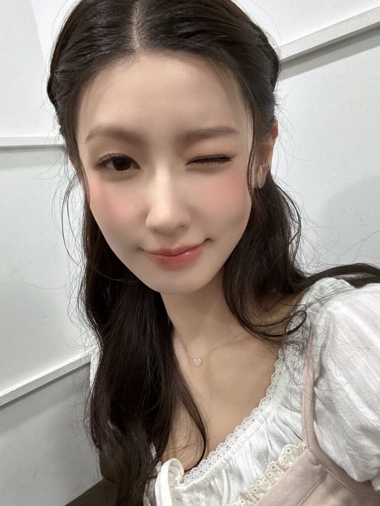 251108 التحديث الرسمي - مييون عن السيد هاوس زوج