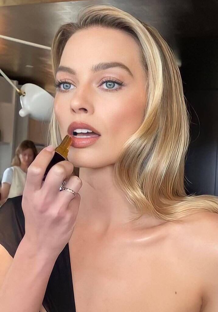 Margot Robbie