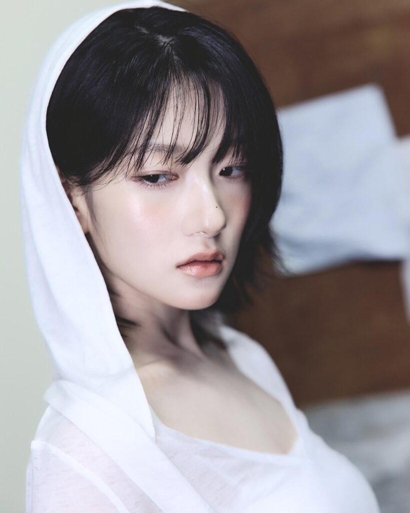 Yi Seoyeon (Y:SY) - أغنية رقمية: NAKED (الإعلان التشويقي الثالث للصورة)