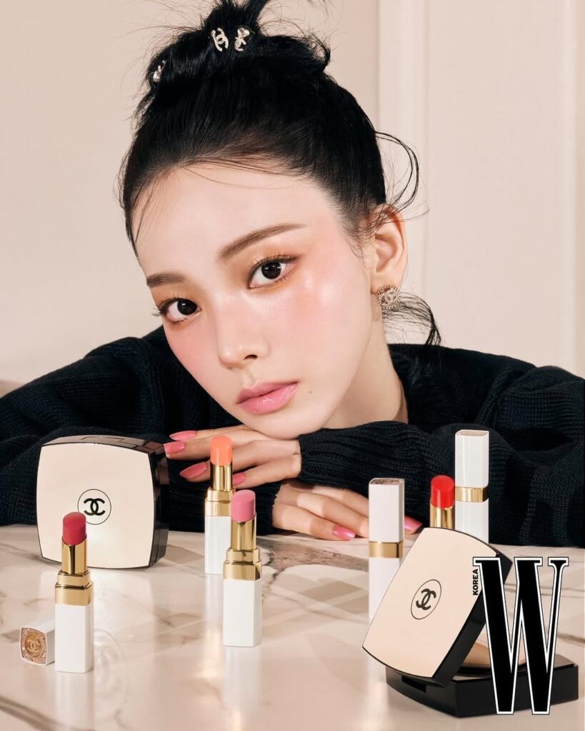 251124 كارينا لـ W Korea x Chanel Beauty (الإصدار الرقمي لشهر نوفمبر 2025 مصور 2)