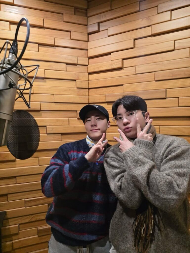 شارك LEEWOO وPark Jeup أنهما يعملان على دويتو