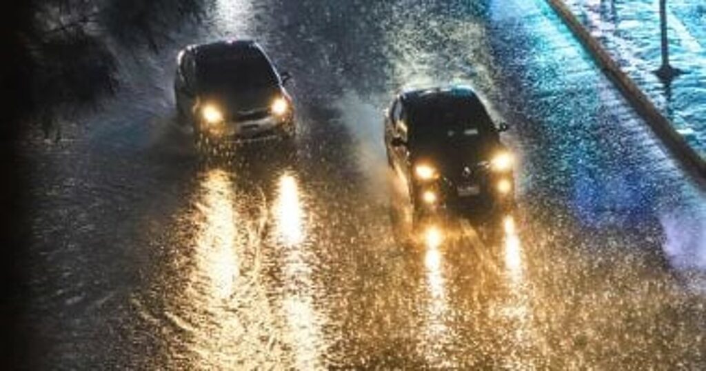 الفرصة ماتزال مهيأة لهطول أمطار رعدية غزيرة على هذه المناطق الفرصة ماتزال مهيأة لهطول أمطار رعدية غزيرة على هذه المناطق