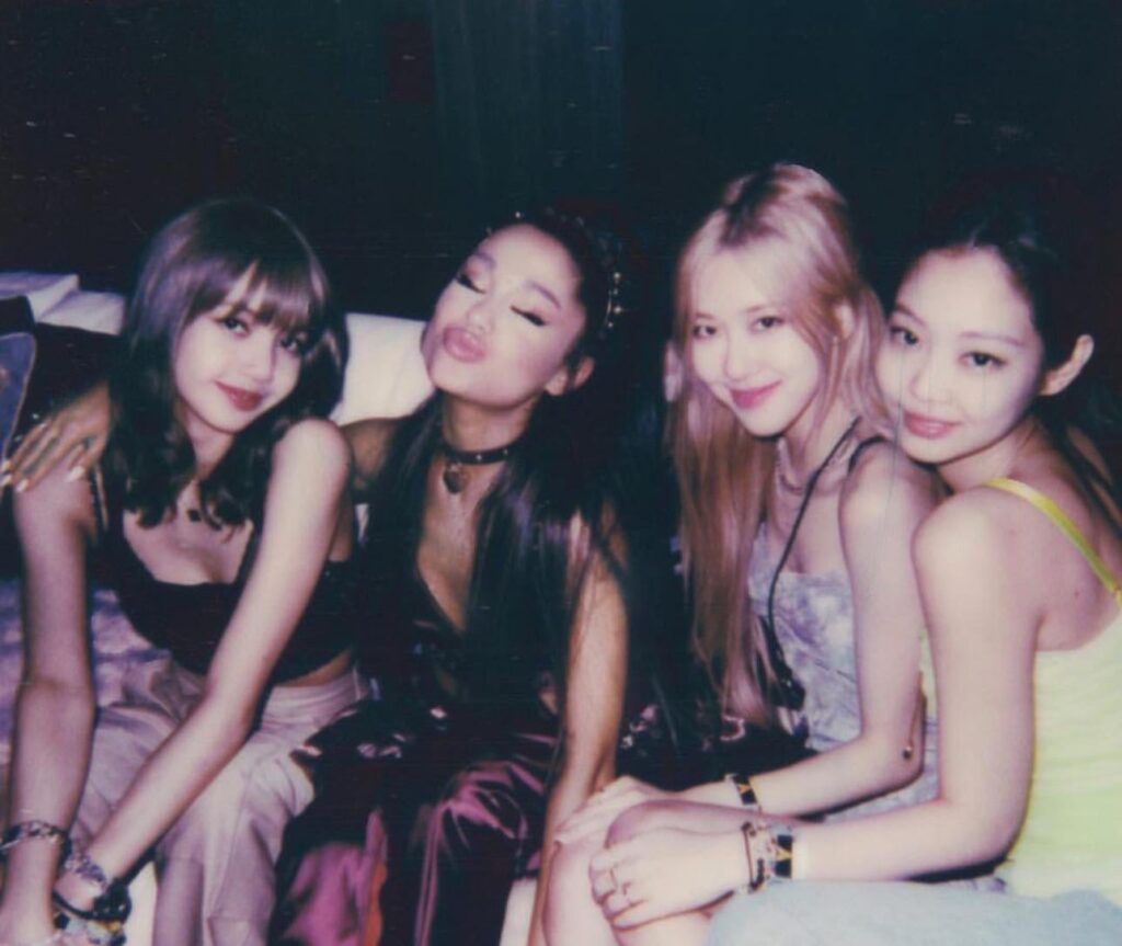 251107 من هي عضوة بلاك بينك التي يجب أن تتعاون معها أريانا؟