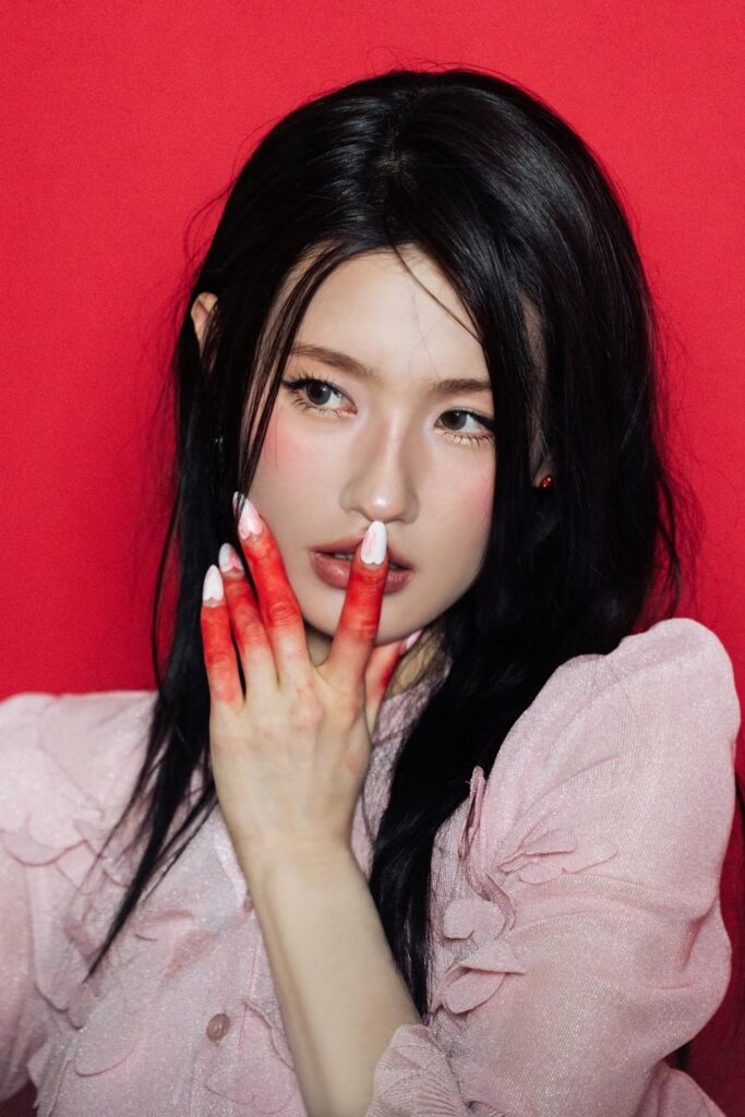 251103 - تصوير سترة ألبوم مييون MY, Lover (مجلة ميلون)