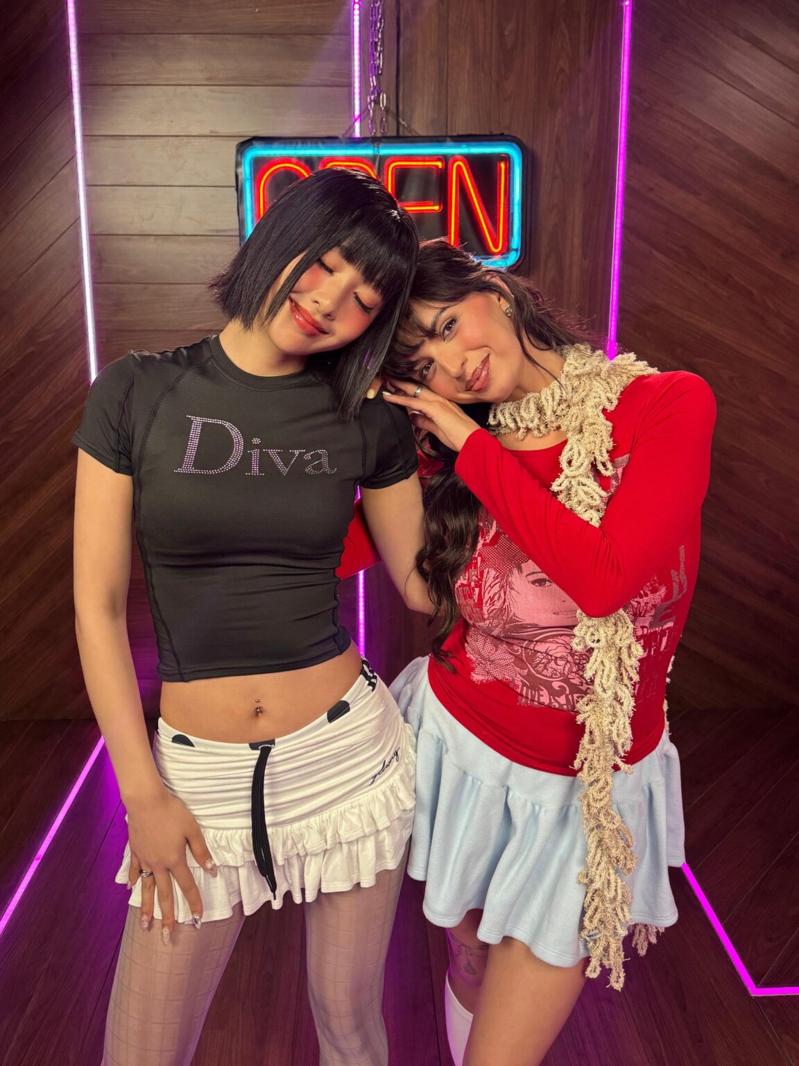 إيف يثير إعجابه بالتعاون القادم مع ريبيكا بلاك