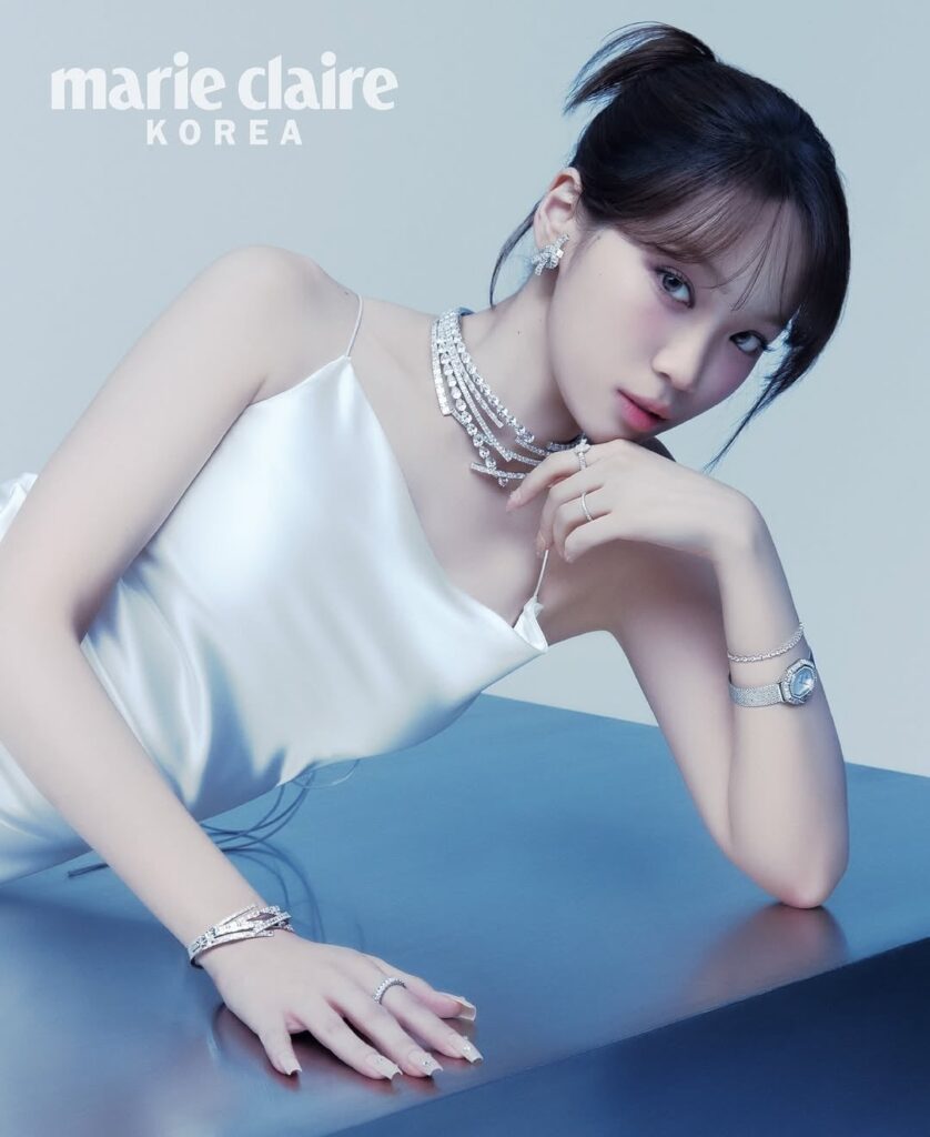 LE SSERAFIM Chaewon - Marie Claire Korea x Swarovski (المعاينة المصورة لإصدار ديسمبر 2025)