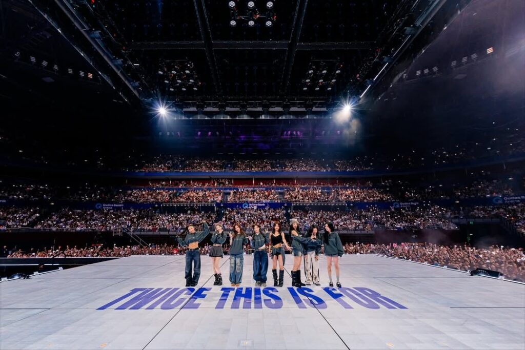 251101 تحديث الانستقرام - توايس  جولة عالمية في سيدني