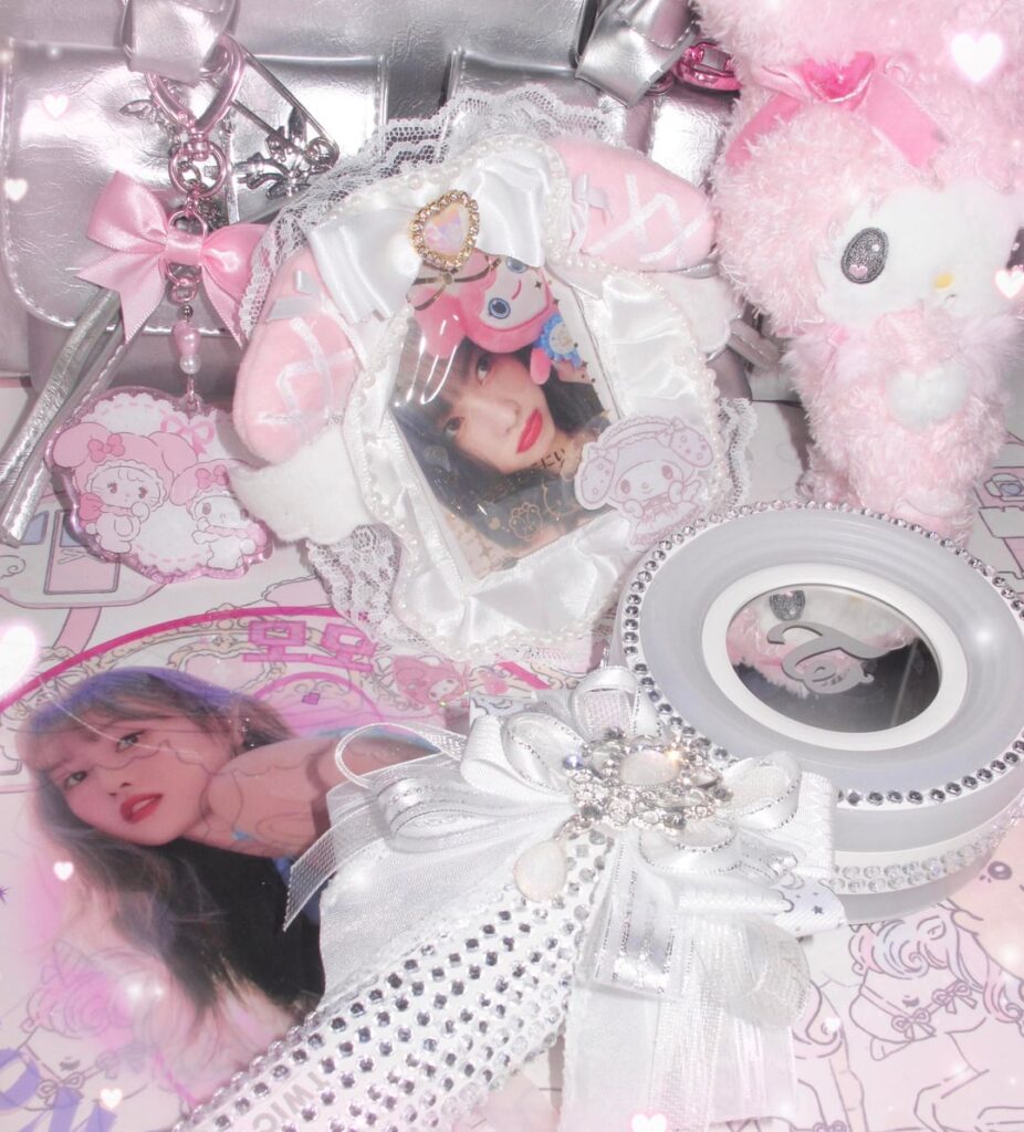 يوم مومو سعيد ♡